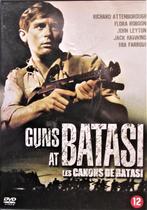 DVD OORLOG- GUNS AT BATASI (RICHARD ATTENBOROUGH), CD & DVD, DVD | Action, Comme neuf, Tous les âges, Enlèvement ou Envoi, Guerre