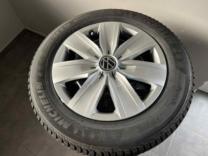NIEUWE VW T-ROC 205/60/R16 WINTERSET MICHELIN, Auto-onderdelen, Banden en Velgen, Banden en Velgen, Winterbanden, 16 inch, 205 mm