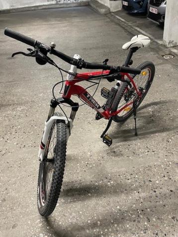 Trek 4700 Disc mountainbike beschikbaar voor biedingen