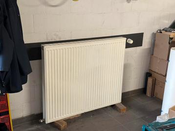 Radiator H90B110 beschikbaar voor biedingen