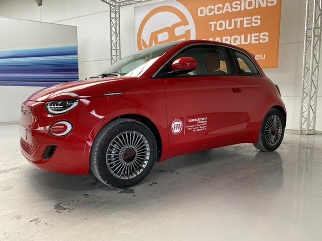 Fiat 500e RED by Fiat, Auto's, Fiat, 500E, Airbags, Climate control, Cruise Control, Electronic Stability Program (ESP), Lichtmetalen velgen
