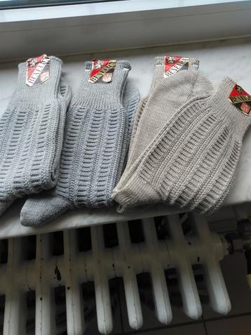 4 paar nieuwe herenkousen grijs en beige beschikbaar voor biedingen