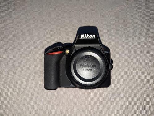 NIKON D3500 + kit objectifs, Audio, Tv en Foto, Fotocamera's Digitaal, Zo goed als nieuw, Spiegelreflex, Nikon, Ophalen