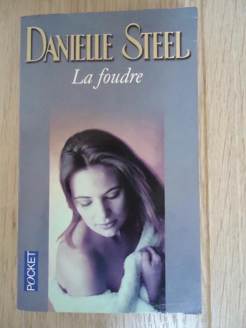 Beau roman : La foudre - Danielle Steel, Livres, Romans, Utilisé, Envoi
