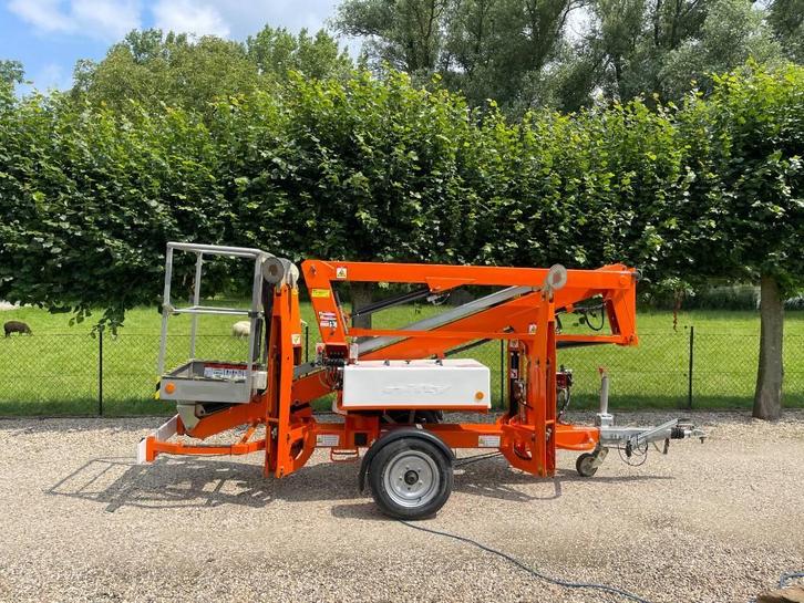 Niftylift 120 T Aanhanger hoogwerker / Aanhangerhoogwerker, Zakelijke goederen, Machines en Bouw | Liften, Steigers en Ladders