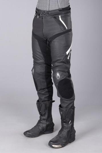 Richa leder motorbroek maat D60 / UK 42 ( jeansmaat 36 ) beschikbaar voor biedingen