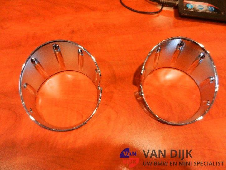 2x chrome ring mistlamp nieuw Mini R56 51117248791 511172487, Auto-onderdelen, Carrosserie, Bumper, Voor, Gebruikt, BOVAG lid