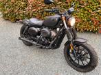 HYOSUNG  “ Bobber “ AQUILA GV 125 S, Particulier, 2 cylindres, 125 cm³
