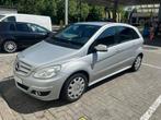 Mercedes B180 Automaat in zeer nette staat, Automaat, Achterwielaandrijving, Zwart, Leder en Stof