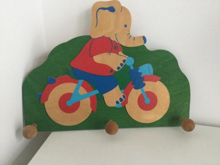 Mertenskunst kinderkapstok 1983 Duitsland, Kinderen en Baby's, Kinderkamer | Inrichting en Decoratie, Ophalen