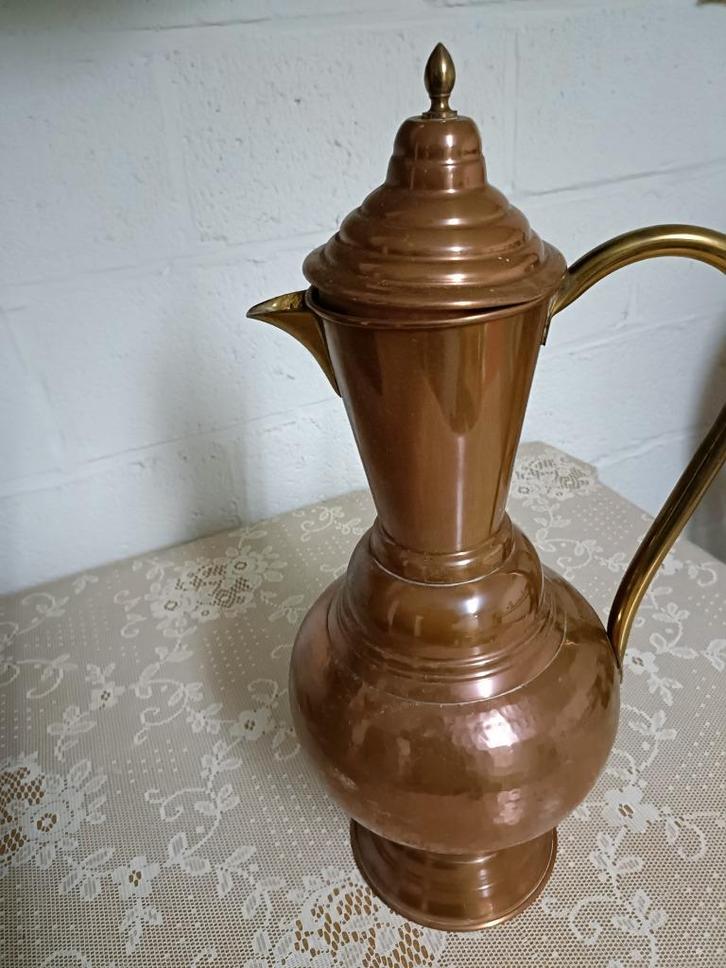 Arabische koperen schenkkan – Met deksel en handvat, Antiek en Kunst, Antiek | Brons en Koper, Koper, Ophalen