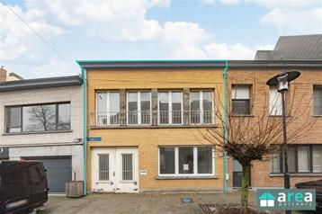 Opbrengsteigendom te koop in Wommelgem, 3 slpks beschikbaar voor biedingen
