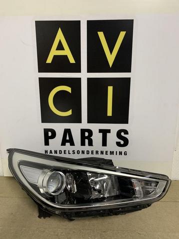 Koplamp Hyundai i30 III Halogeen rechts 92102-G4020 beschikbaar voor biedingen