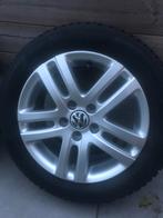 VW velgen 16 inch + winterbanden 7-8mm 205/55/16, Auto-onderdelen, Banden en Velgen, Ophalen, Gebruikt, 16 inch, Banden en Velgen