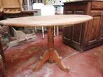 Pijnboomtafel op voetstuk, Antiek en Kunst, Ophalen