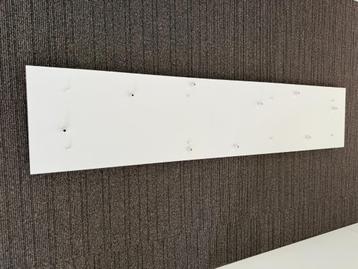Plafondplaat verlichting beschikbaar voor biedingen