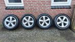Paire de roues Nissan de 17 pouces avec de bons pneus, Pneus et Jantes, 215 mm, Véhicule de tourisme, Pneus été