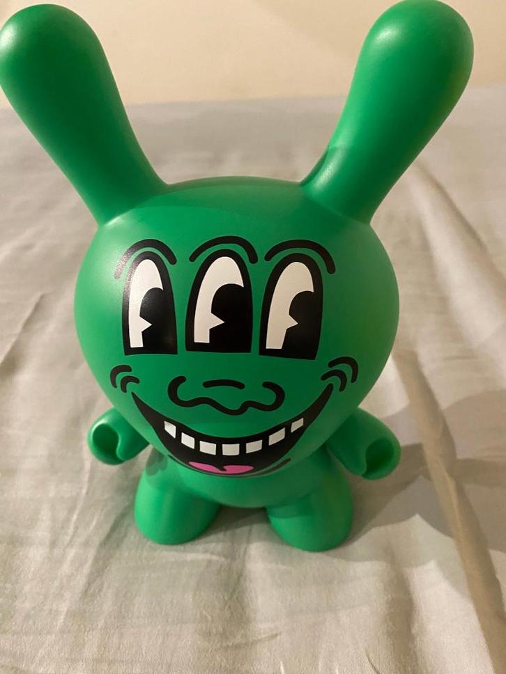 Keith Haring - Kidrobot Three Eyed Monster 8" Dunny Green, Collections, Collections Autre, Neuf, Enlèvement ou Envoi