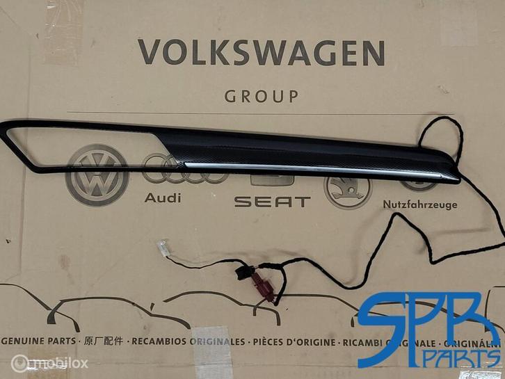 Interieurlijst VW GOLF 7 CARBON LED RECHTSVOOR 5G4858066AAEP, Autos : Pièces & Accessoires, Habitacle & Garnissage, Volkswagen