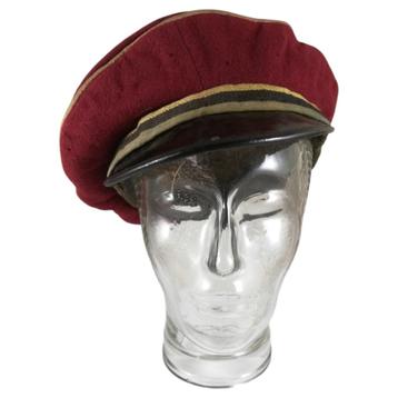 Studentica - kepie/pet beschikbaar voor biedingen