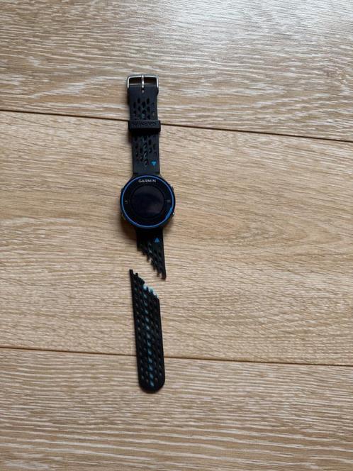 Garmin Forerunner 620 (met kapot polsbandje), Handtassen en Accessoires, Sporthorloges, Gebruikt, Zwart, Afstand, Calorieverbanding
