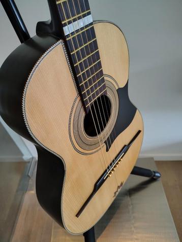Exclusive Ermelinda Silvestri akoustische gitaar 1930 beschikbaar voor biedingen