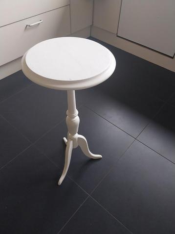 Guéridon - petite table  beschikbaar voor biedingen