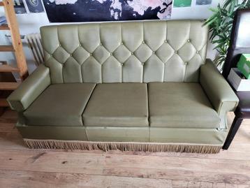 Canapé vintage confortable, dimensions 65 cm X 167 cm