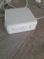 Apple portable power adaptor, Computers en Software, Laptop-opladers, Ophalen of Verzenden, Zo goed als nieuw