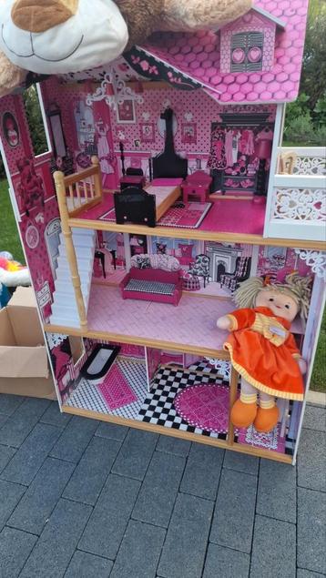 Poppenhuis kidkraft beschikbaar voor biedingen