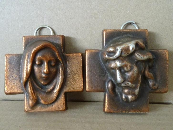 Art deco bronzen kruisbeeld reliëf plaquettes 7x7 Hongarije, Antiek en Kunst, Antiek | Religieuze voorwerpen, Ophalen of Verzenden