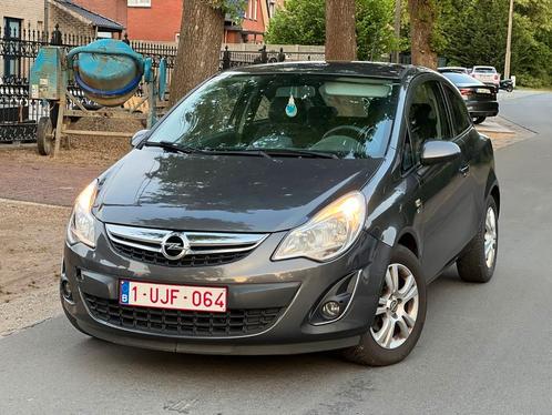 Opel corsa 1.3 diesel, Auto's, Opel, Particulier, Corsa, Airconditioning, Cruise Control, Elektrische ramen, Radio, Diesel, Ophalen