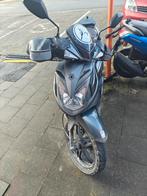 Symfonie Klaas b., Fietsen en Brommers