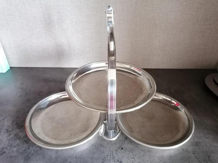 Koekjes toren van 3 schotels, Huis en Inrichting, Keuken | Servies, Zo goed als nieuw, Schaal of Schalen, Overige stijlen, Overige materialen