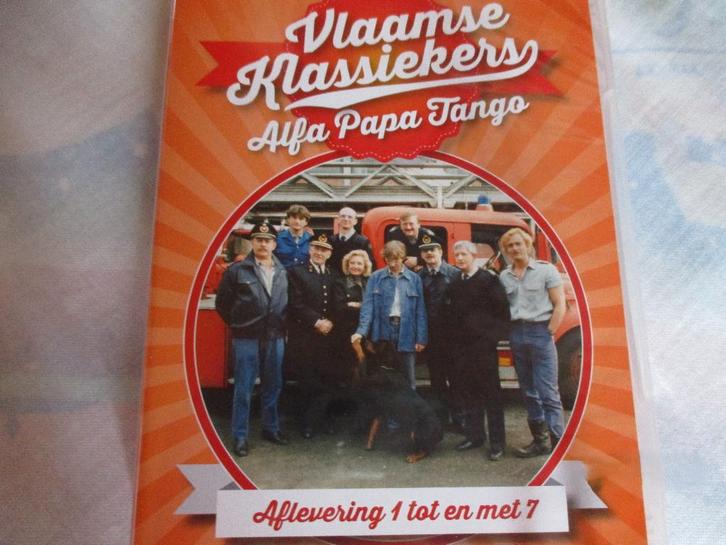Dvd tv serie :Alfa Papa Tango/Dagboek van een Herdershond, Cd's en Dvd's, Dvd's | Tv en Series, Overige genres, Boxset, Ophalen of Verzenden