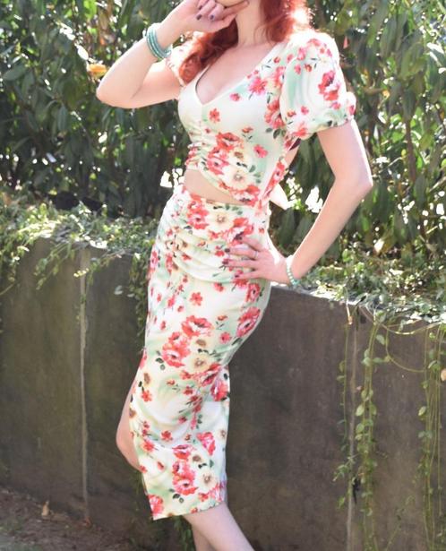 Midi Jurk groen met rode bloemen met speciale rug Pretty Lit, Kleding | Dames, Jurken, Nieuw, Maat 34 (XS) of kleiner, Groen, Onder de knie