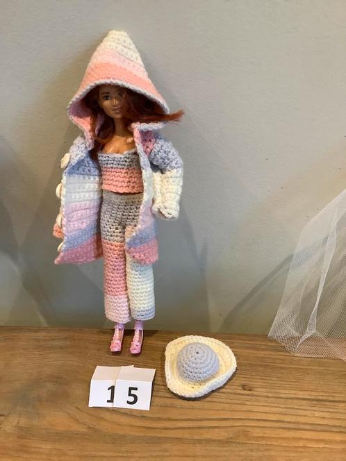 Barbie en ken , kleding 8,00 en pop 3,00€, Kinderen en Baby's, Speelgoed | Poppen, Gebruikt, Barbie, Ophalen of Verzenden