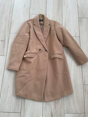 Nieuwe erwtenjas voor dames beschikbaar voor biedingen