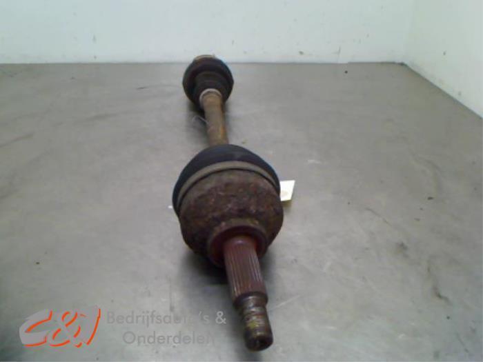 Aandrijfas links-voor van een Renault Trafic, Auto-onderdelen, Remmen en Aandrijving, Renault, Gebruikt, 3 maanden garantie, Ophalen of Verzenden