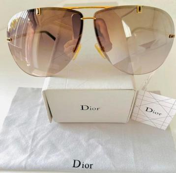 DIOR TOREADIOR ZONNEBRIL, (NEW €440) UNI, ORIGINEEL️️️!️️💖 disponible aux enchères