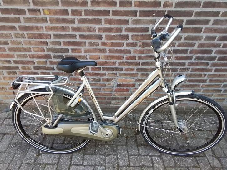 gazelle chamonix 8 versnellingen nexus rollerbraks rem izgst, Fietsen en Brommers, Fietsen | Dames | Damesfietsen, Zo goed als nieuw