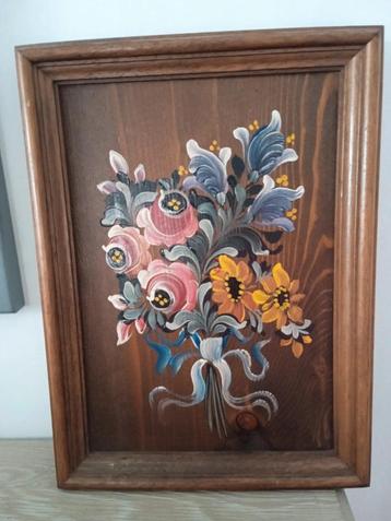 vintage houten kader met geschilderde bloemen in beschikbaar voor biedingen
