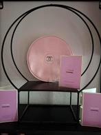Chanel tasje met bijhorende staaltjes, Ophalen of Verzenden, Zo goed als nieuw