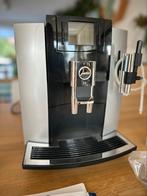 Machine à café Jura E8 avec accessoires, Tuyau à Vapeur, Café en grains, Comme neuf, 10 tasses ou plus