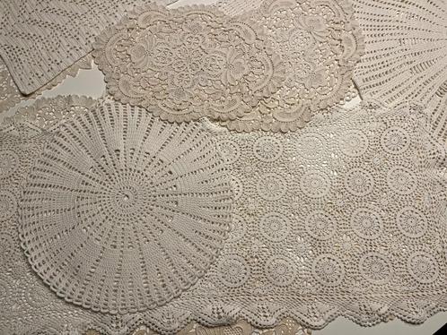 Gehaakte handmade tafelloper onderzetter placemat, Huis en Inrichting, Woonaccessoires | Onderzetters, Ophalen of Verzenden
