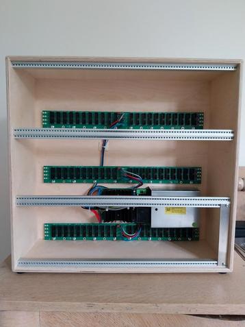Eurorack powered Doepfer case & patch cables beschikbaar voor biedingen