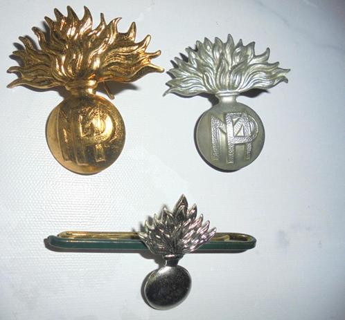 lot van 2 kentekens MP en dasspeld rijkswacht, Verzamelen, Militaria | Algemeen, Rijkswacht, Embleem of Badge, Ophalen of Verzenden