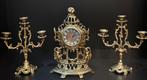 Chandelier et horloge, Antiquités & Art