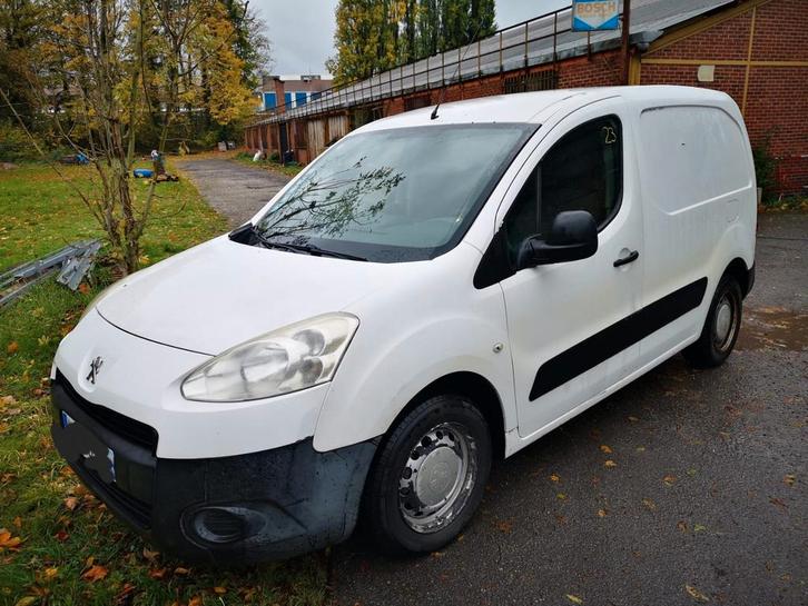 Peugeot partner b9 utilitaire 1.6 hdi, Auto's, Bestelwagens en Lichte vracht, Particulier, Peugeot, Ophalen