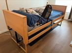 Elektrisch hoog laag bed met medisch matras, Ophalen of Verzenden, Zo goed als nieuw